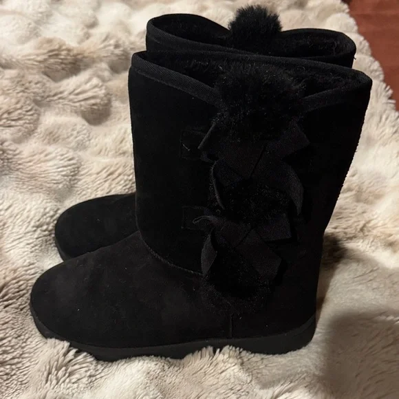 Women's Black Winter Boots - Picture 4 of 7